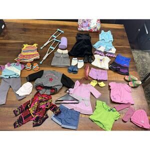 American Girl Doll Bundle - Clothes, Shoes and Accessories !